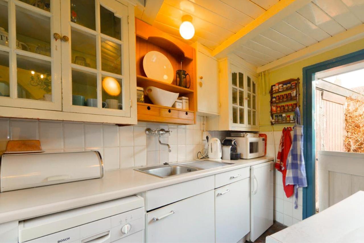 Rustic Retreat: Fireplace, Bbq, + Forest Access Burgh-Haamstede Bagian luar foto